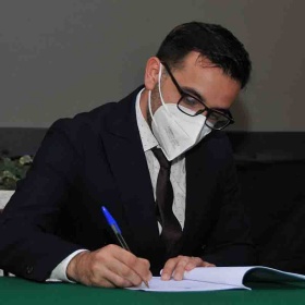 Firmato a Oristano il contratto delle zone umide marino-costiere Firmato a Oristano il contratto delle zone umide marino-costiere