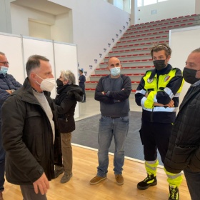 Covid - Apre l’hub vaccinale al Palasport. Convocati i nati tra il 1942 e il 1949 Covid - Apre l’hub vaccinale al Palasport. Convocati i nati tra il 1942 e il 1949