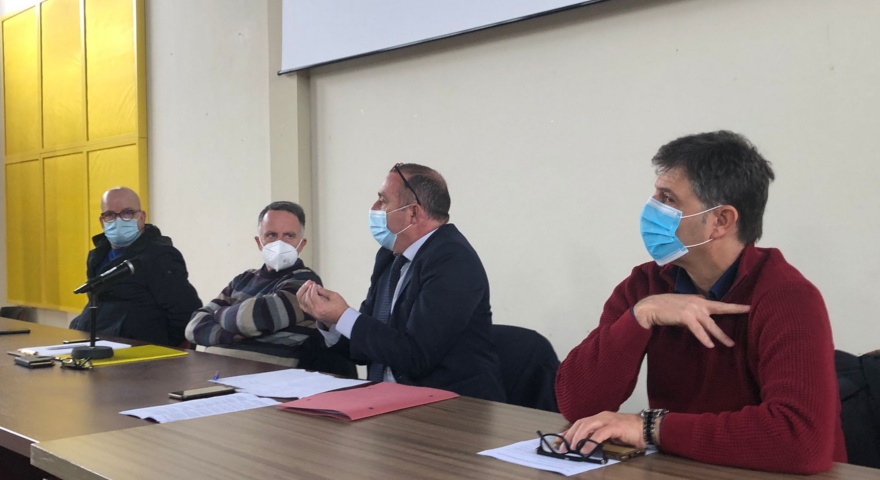Vaccinazioni nei comuni, rilancio del Pronto soccorso, reintegro dei medici di base. Le richieste dei Sindaci del Distretto Vaccinazioni nei comuni, rilancio del Pronto soccorso, reintegro dei medici di base. Le richieste dei Sindaci del Distretto