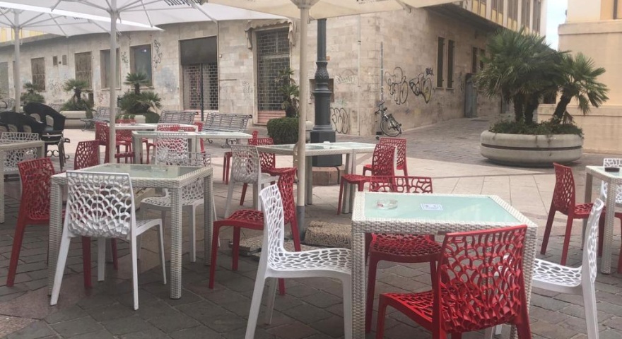 Occupazione suolo pubblico - Proroga al 31 dicembre per tavolini e dehor Occupazione suolo pubblico - Proroga al 31 dicembre per tavolini e dehor