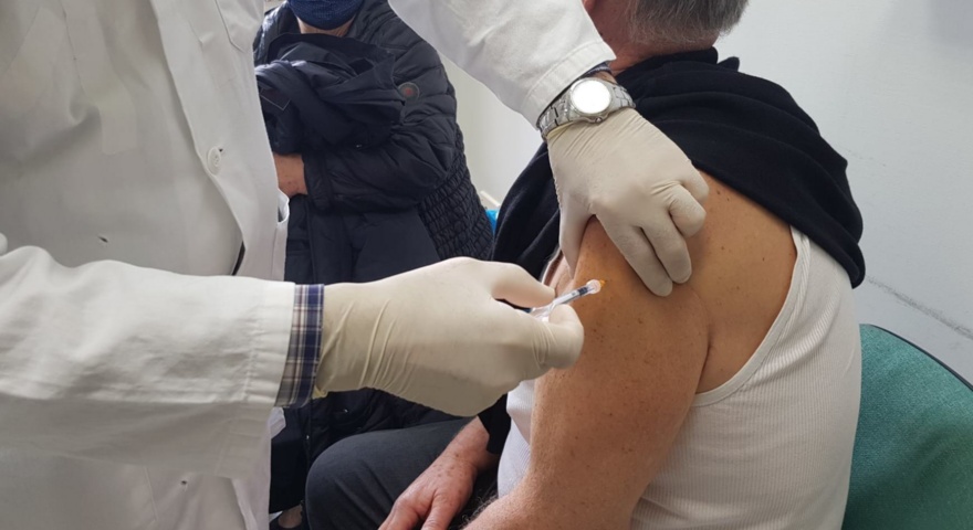 Covid - Obbligo vaccinale per gli ultracinquantenni: indicazioni per gli esenti Covid - Obbligo vaccinale per gli ultracinquantenni: indicazioni per gli esenti