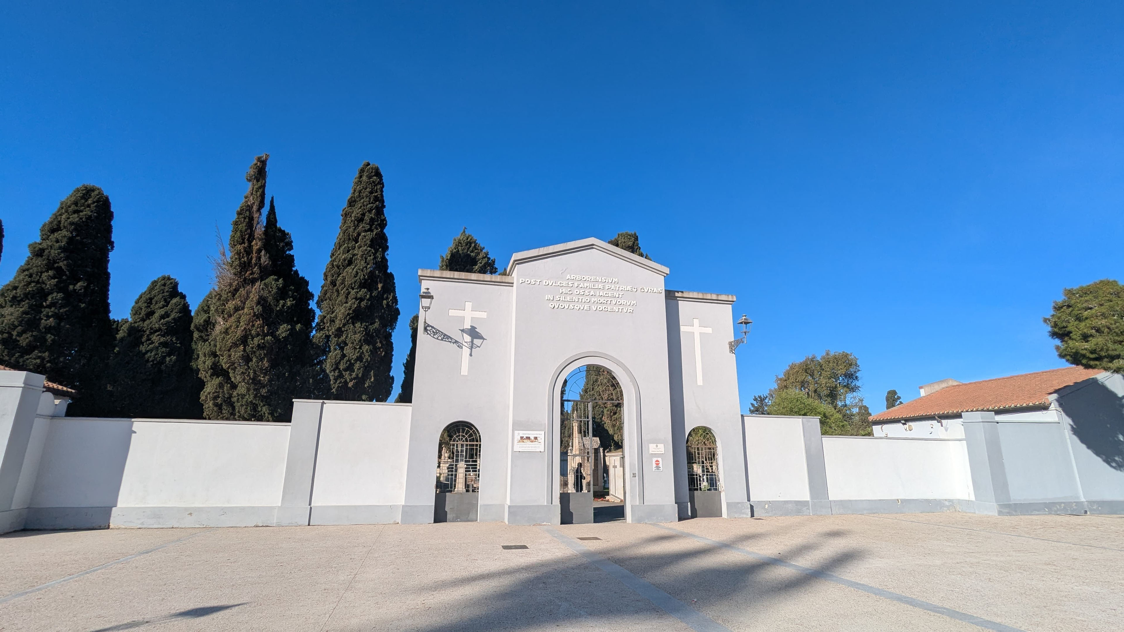 Cimitero di San Pietro, ingresso