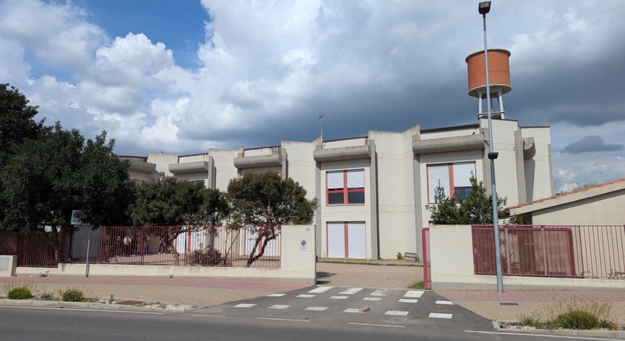La scuola di via Marconi La scuola di via Marconi