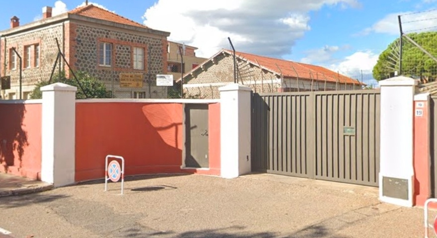 L’ex Caserma dell’Esercito in viale Repubblica a Oristano - Foto Ornews L’ex Caserma dell’Esercito in viale Repubblica a Oristano - Foto Ornews