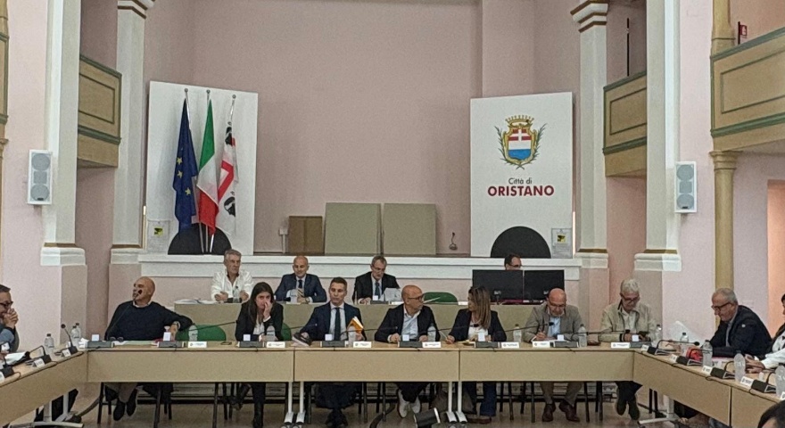 L'ultima seduta del Consiglio comunale L'ultima seduta del Consiglio comunale