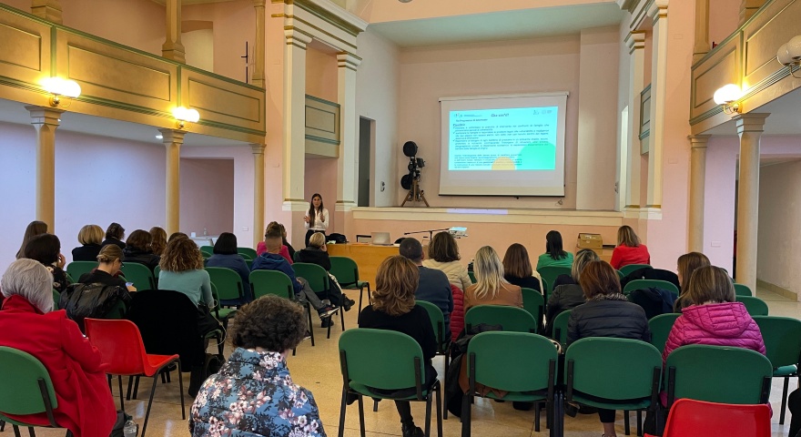 Al via il progetto educativo Pippi. Coinvolte 30 famiglie con figli minori Al via il progetto educativo Pippi. Coinvolte 30 famiglie con figli minori