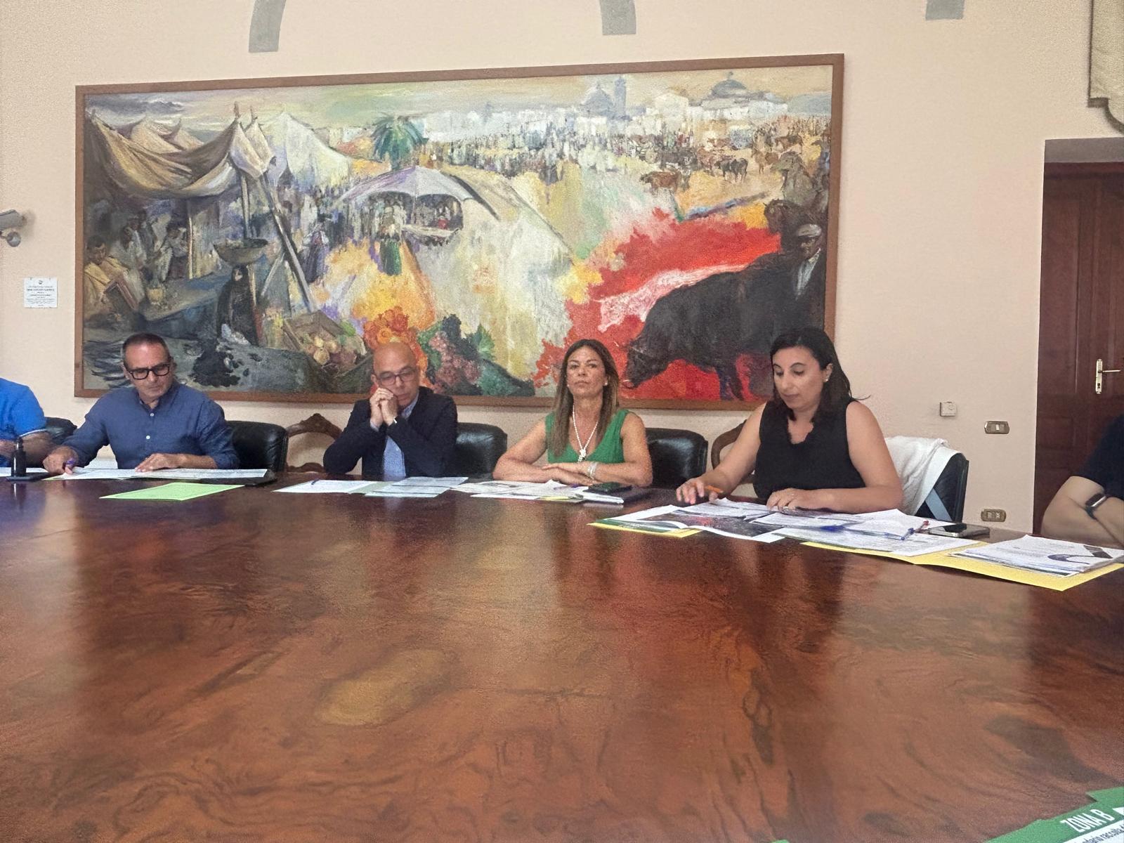 Un momento della conferenza stampa sulla modifiche al servizio di igiene urbana