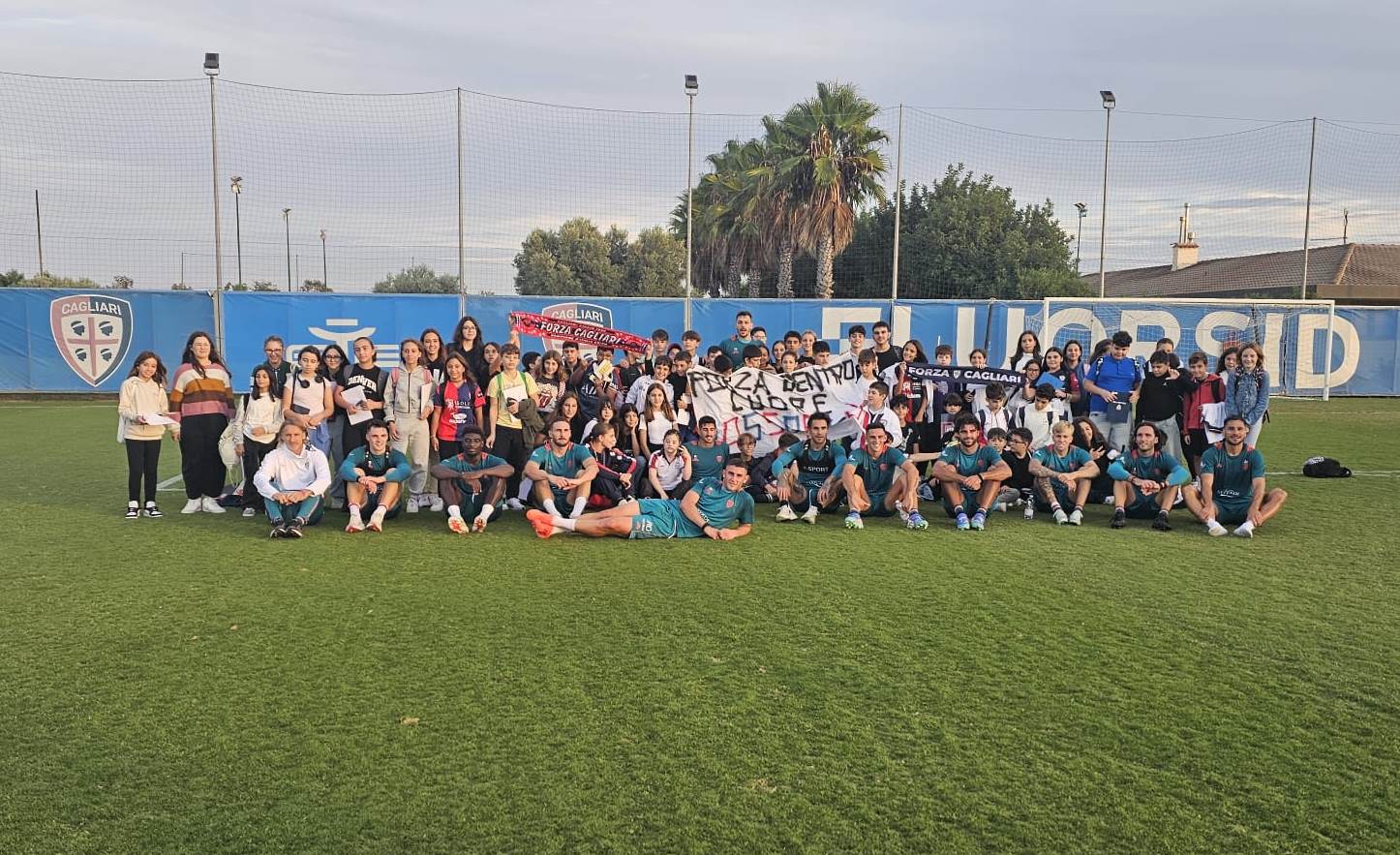 Ambiente - Gli studenti della Alagon a scuola di rispetto e premio speciale con i giocatori del Cagliari